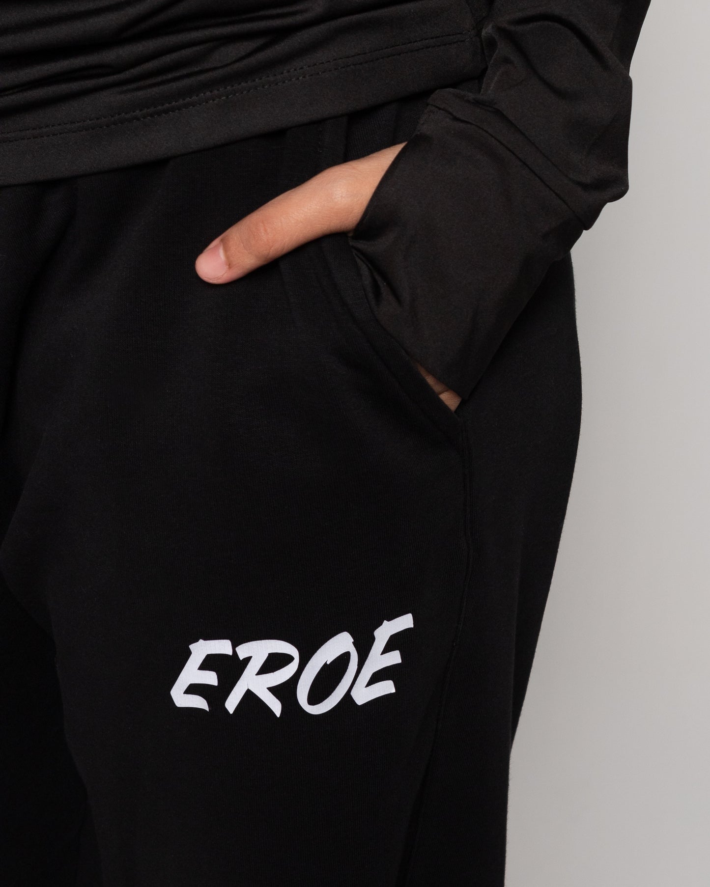 WIDE LEG ( WHITE EROE WORD )