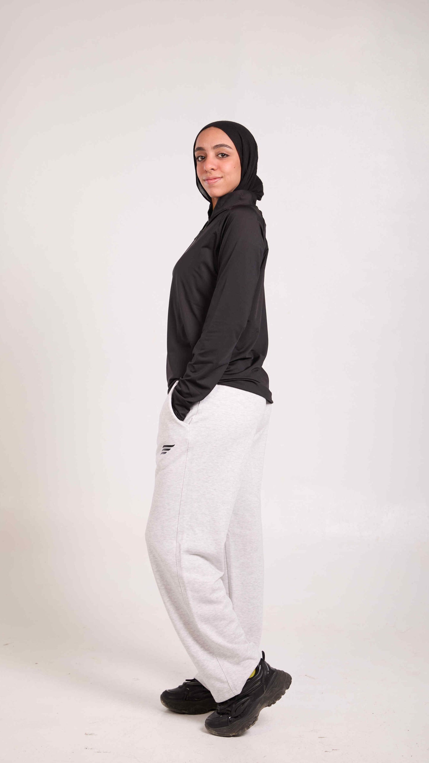 WIDE LEG (WHITE & BLACK  EROE LOGO)