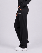 WIDE LEG ( WHITE EROE WORD )